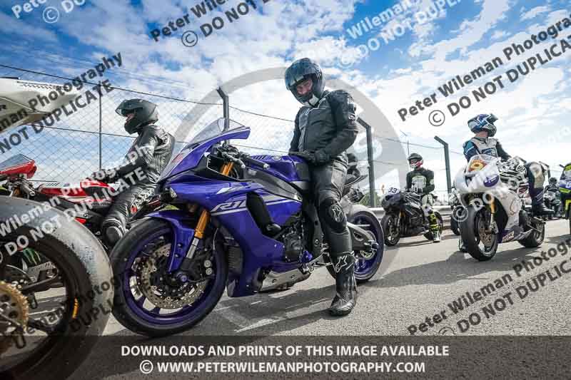 donington no limits trackday;donington park photographs;donington trackday photographs;no limits trackdays;peter wileman photography;trackday digital images;trackday photos